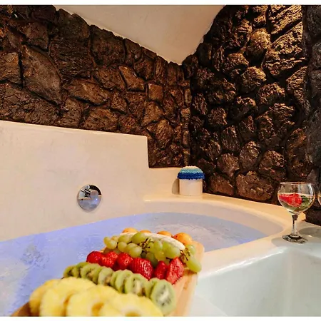Aletrivillas לינה וארוחת בוקר