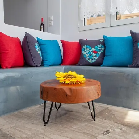 Aletrivillas Oda ve Kahvaltı Éxo Goniá