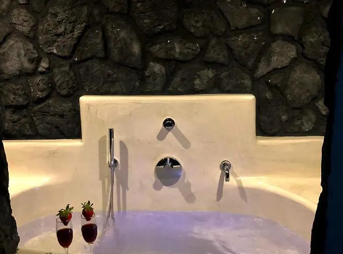 Aletrivillas Couette-café 4*